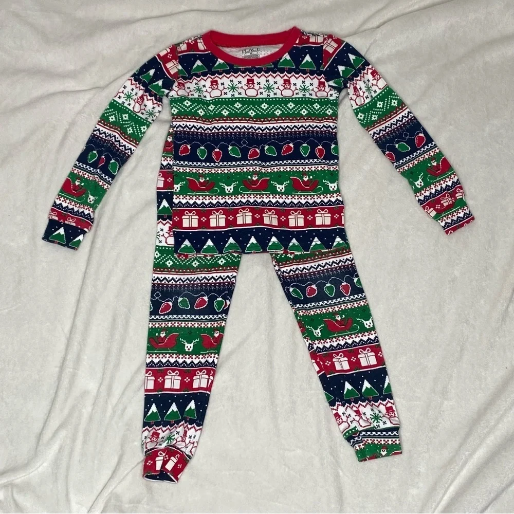 The Children’s Place Glow in the Dark Holiday Fair Isle Pajamas